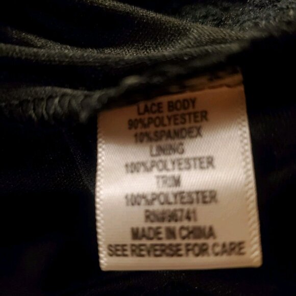 Self Esteem Peplum Lined Lace Top Womens 2X Black - Picture 6 of 6